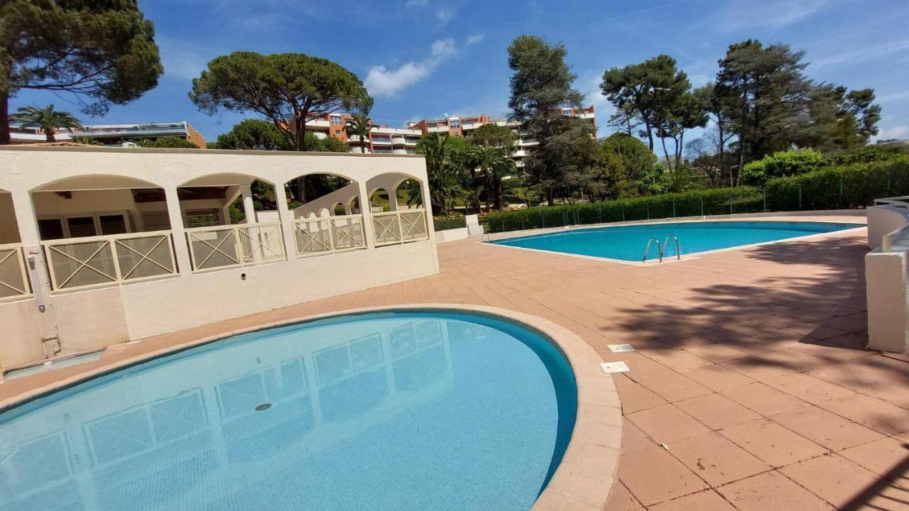 Charmant Appartement Residentiel Avec Terrasse, Jardin Privatif Et Piscine A Cannes كان المظهر الخارجي الصورة