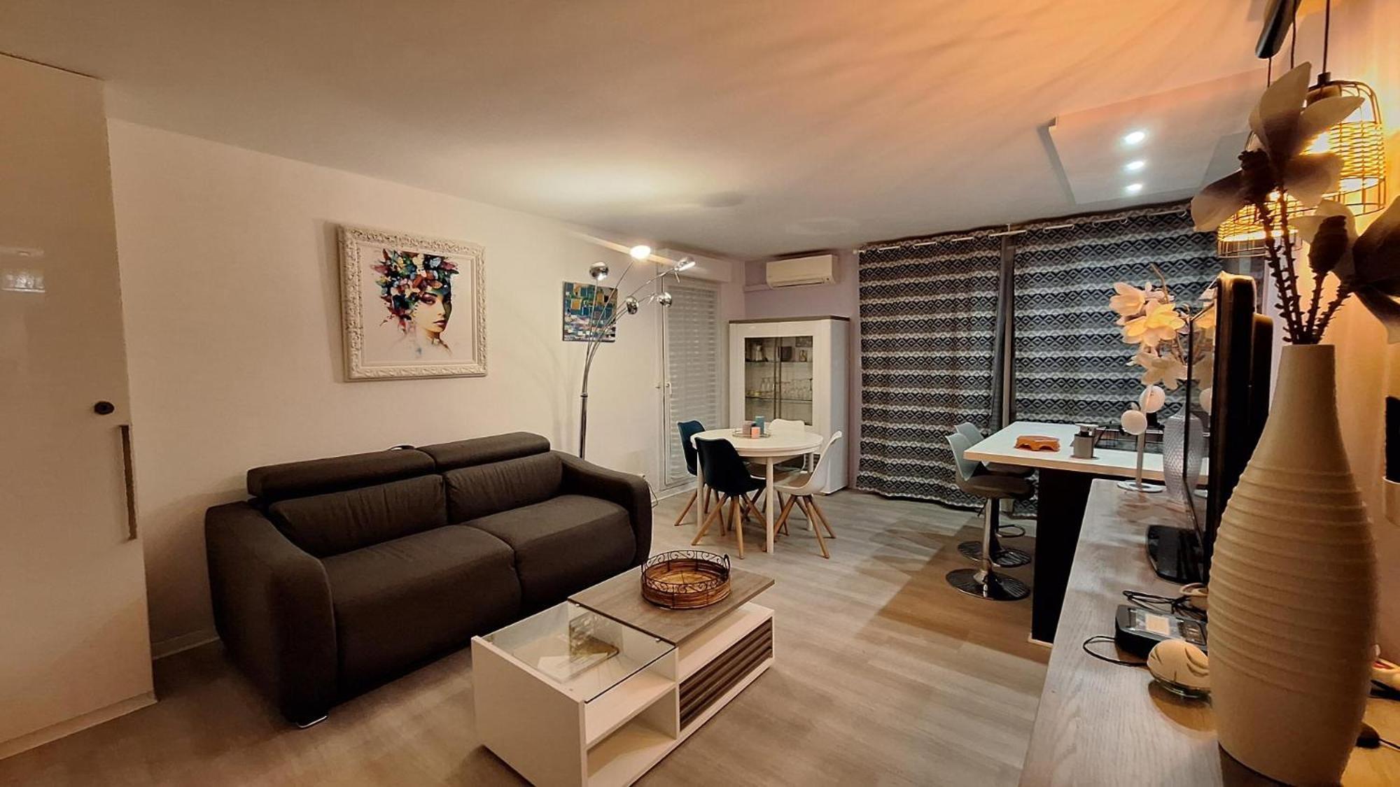 Charmant Appartement Residentiel Avec Terrasse, Jardin Privatif Et Piscine A Cannes كان المظهر الخارجي الصورة